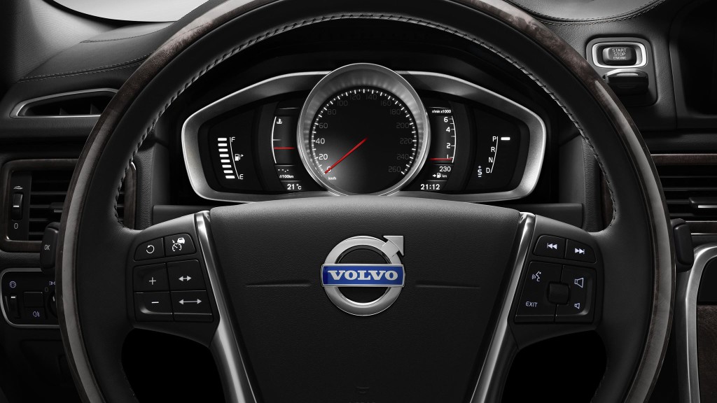 Zbliżenie na deskę rozdzielczą nowego Volvo S80