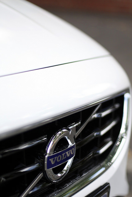 volvo v40